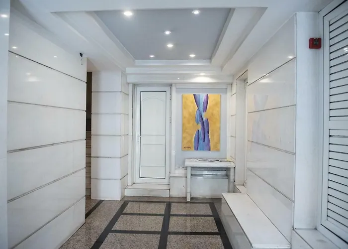 Leiland #colony_white_tower_suite